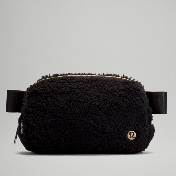 Lululemon Everywhere Belt Bag Fleece Black - Picture 1 of 5
